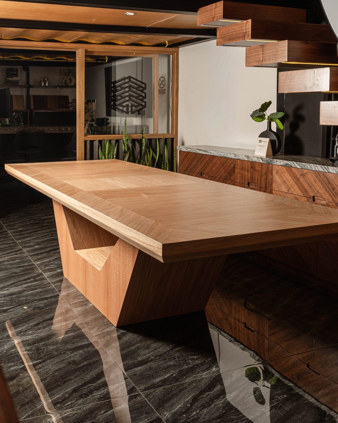 COMEDOR FERRARA (ENCINO)